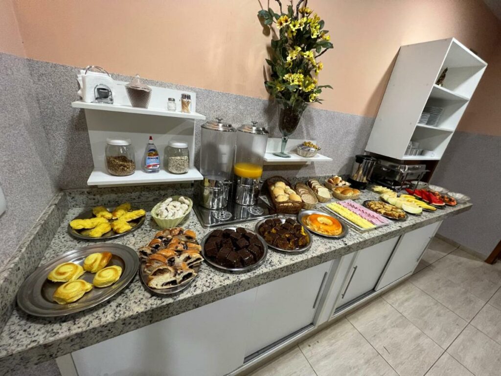 Buffet de café da manhã do Hotel Savana